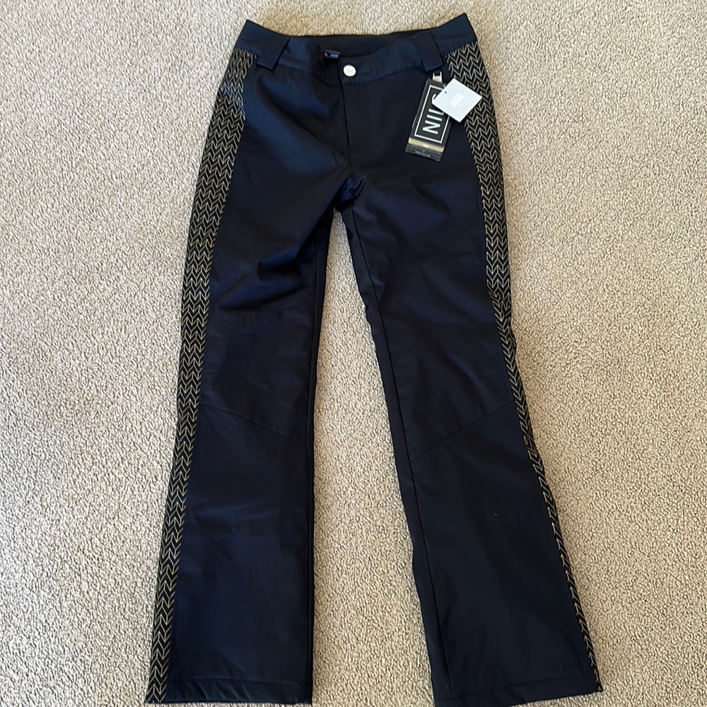 COPY - Nils ski pants very flattering brand new